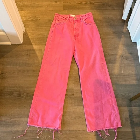Zara Bright Pink Flare Jeans - Picture 1 of 3